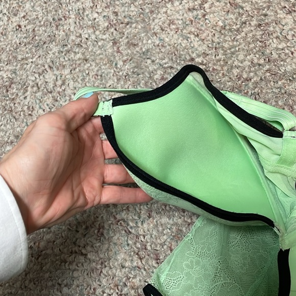 New lace one piece undergarment - Picture 4 of 10